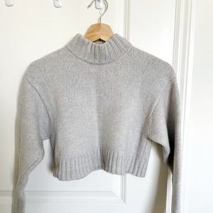 Aritzia Heinen Cropped 100% wool sweater